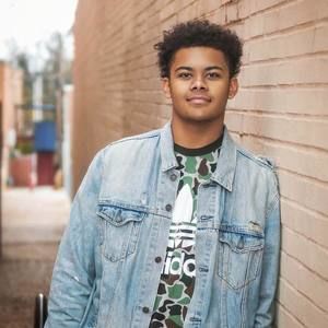 Meet your Posher, Quincy